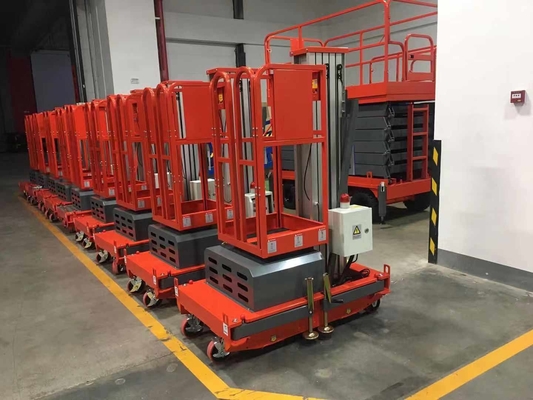 Werkplatform van aluminium met een enkelmast, met handdruk, met dubbele scharnierdeur