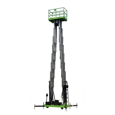 Drievoudig Mobiel Lucht het Werkplatform 12m van Mast Handpunshing het Opheffen de Capaciteit van de Lijst300kg Lading