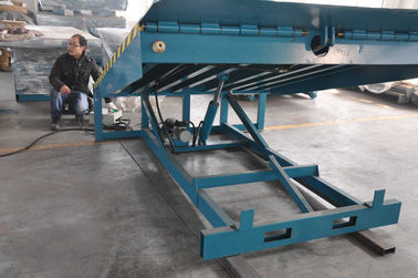 6000Kg stationaire het Dokhelling van de Containerlading, regelbare hydraulische doklevelers